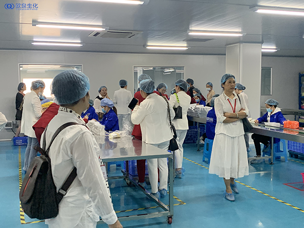 客戶團(tuán)隊參觀歐泉工廠-歐泉生化